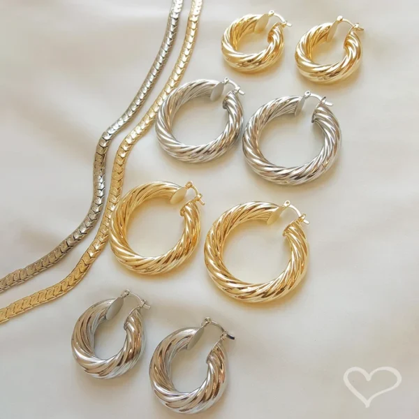 Argola Tubo Torcido G em Ródio Branco